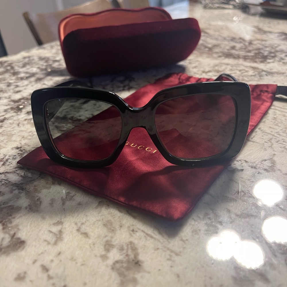 Gucci Black Square Sunglasses - Picture 4 of 12